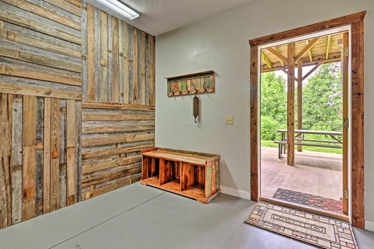 Beautiful Bryson City Home With Hot Tub And Mtn Views! Exterior photo