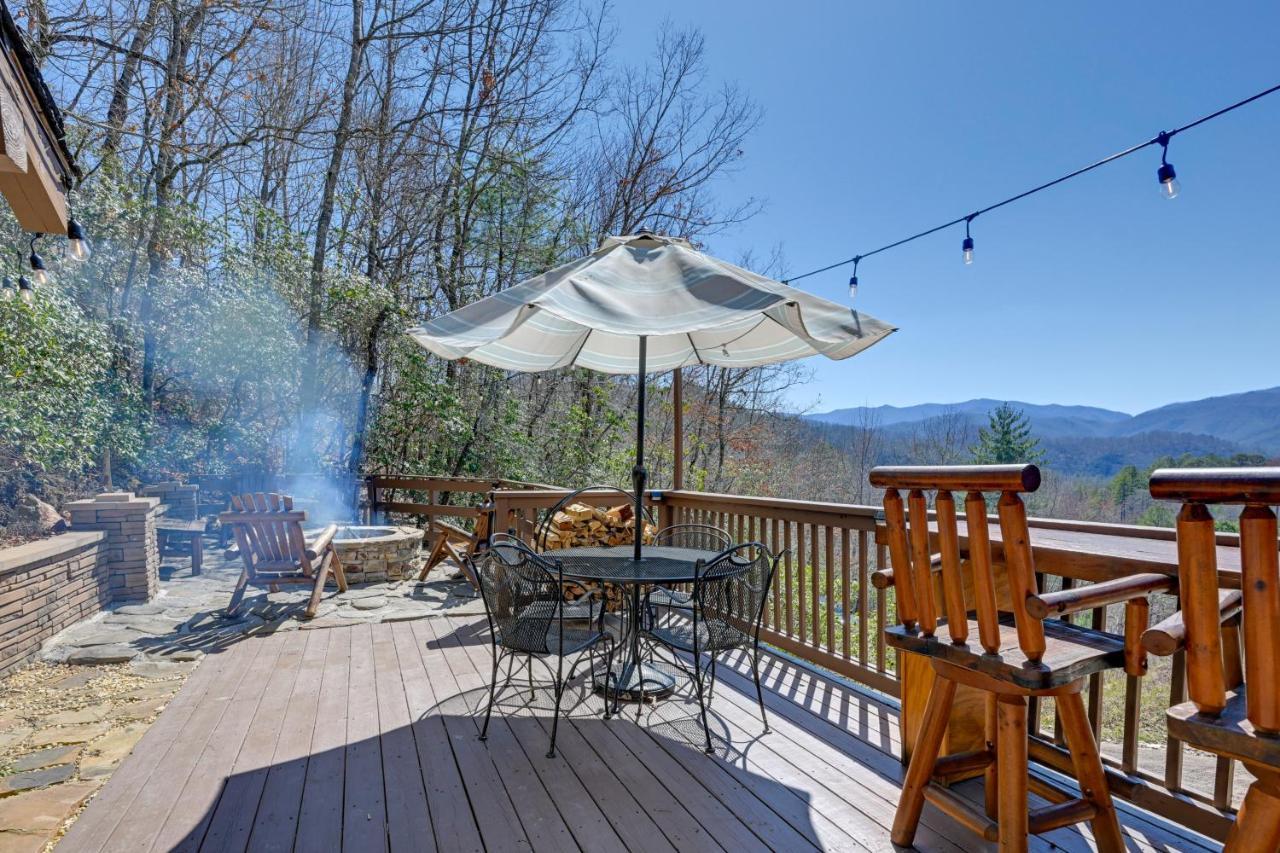 Beautiful Bryson City Home With Hot Tub And Mtn Views! Exterior photo